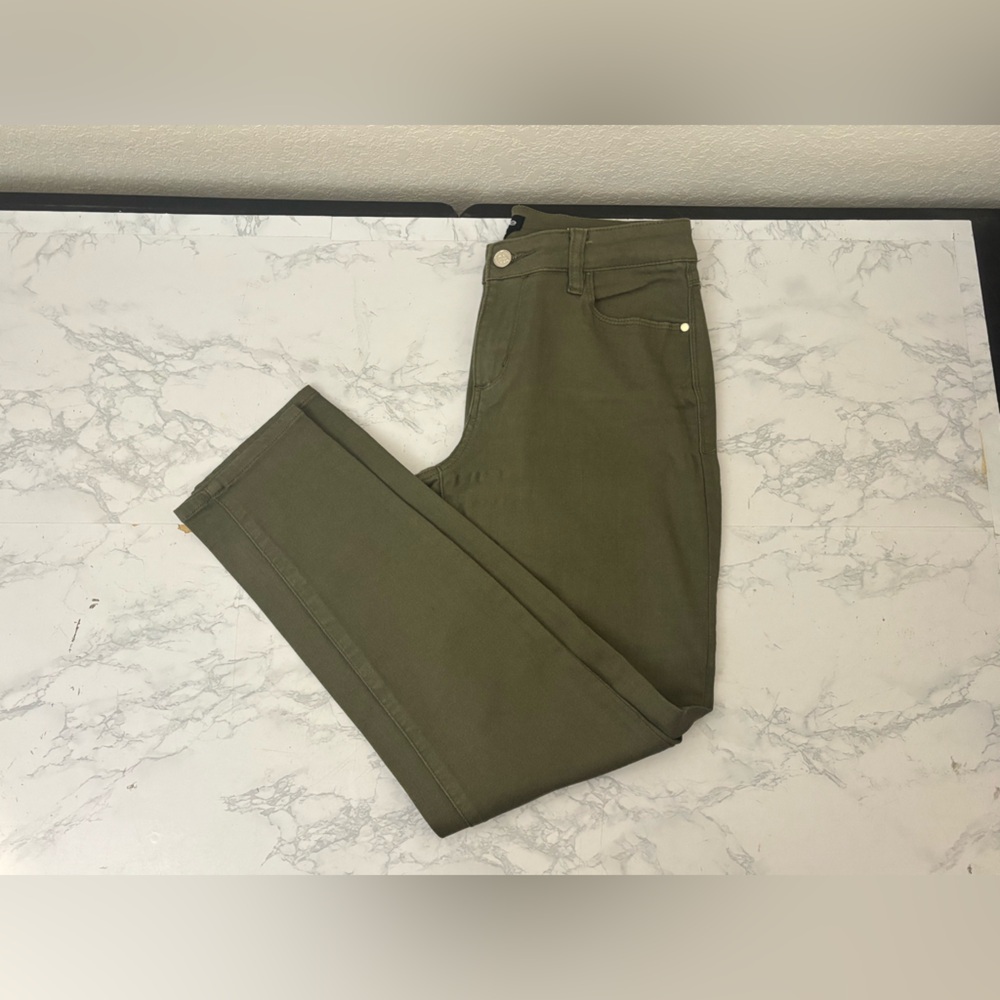Bebe Women's Heartbreaker Ankle Jeans Size 28 Olive Green High Rise Denim​